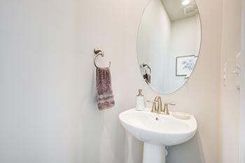 Bathroom sink